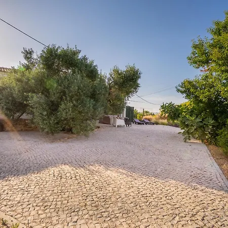 Peaceful & Private Pool By Quinta Da Alfarrobeira * Distrito de Faro